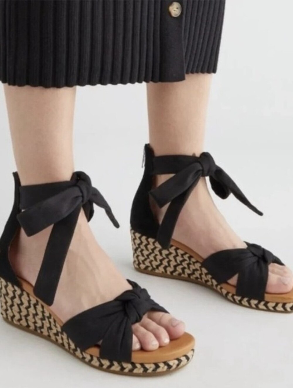 UGG Yarrow wedge sandals Black Lace-Up Bow Sandals
